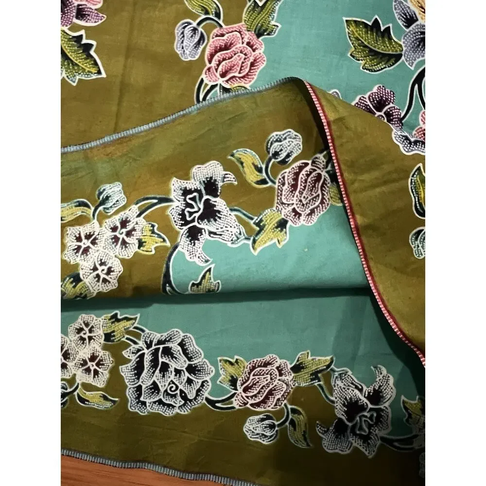 Floral Textiles Tablecloth Runner Cover Retro Motif Batik Art 46 x 37”